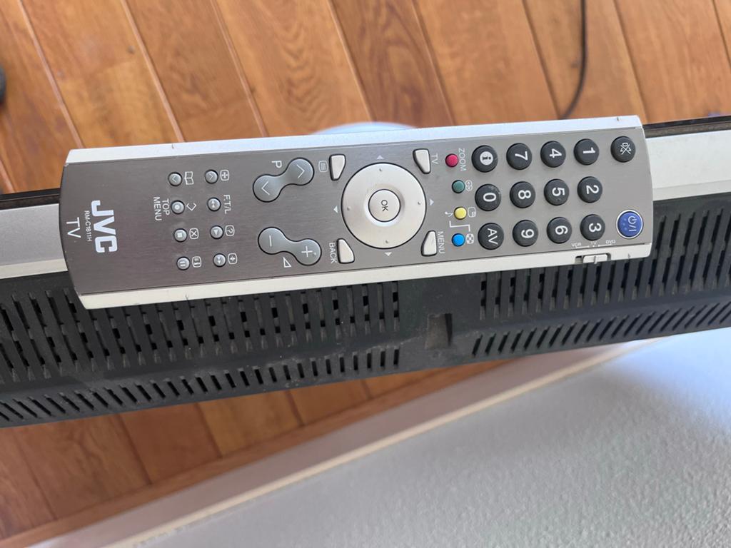 JVC 32 inch TV met afstandsbediening, Gebruikt, 50 Hz, 80 tot 100 cm, Ophalen