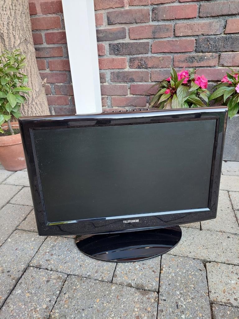 Telefunken 19 inch monitor met veel aansluitingen, Overige merken, Gebruikt, Ophalen of Verzenden, 40 tot 60 cm