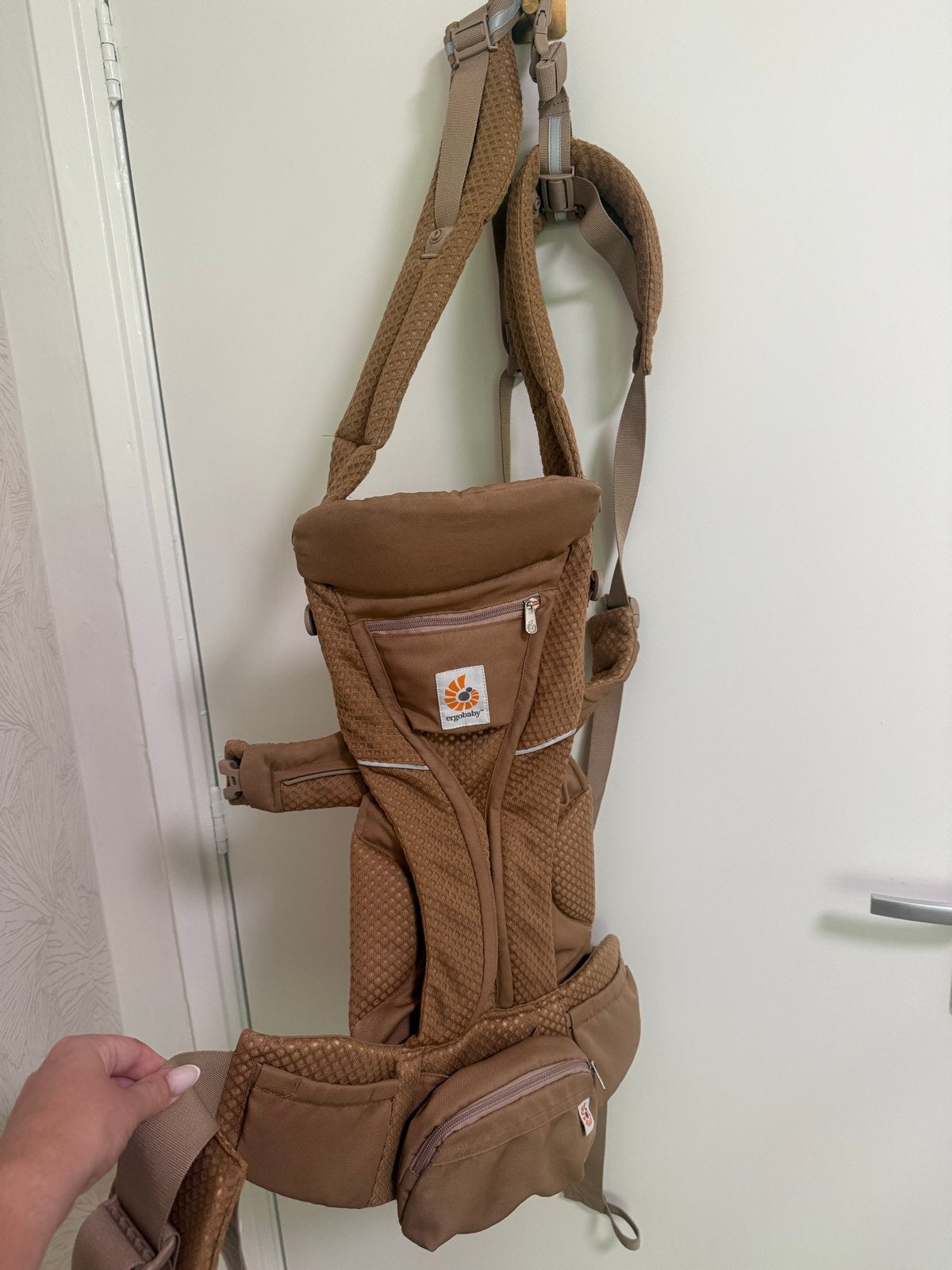 Ergobaby Omni Breeze Draagzak Camel Brown - Zo goed als nieu, Kinderen en Baby's, Babydragers en Draagdoeken, Overige merken, Ophalen of Verzenden