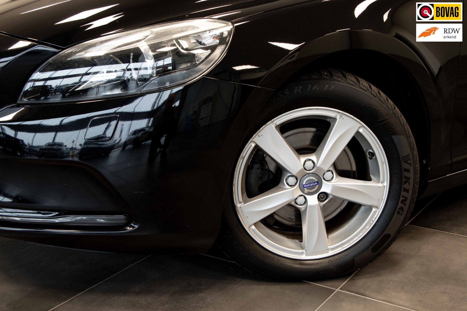 Volvo V40 2.0 T2 Ocean Race | Airco | 16"Velgen | Navi, Auto's, Voorwielaandrijving, Dealer onderhouden, Stof, Gebruikt