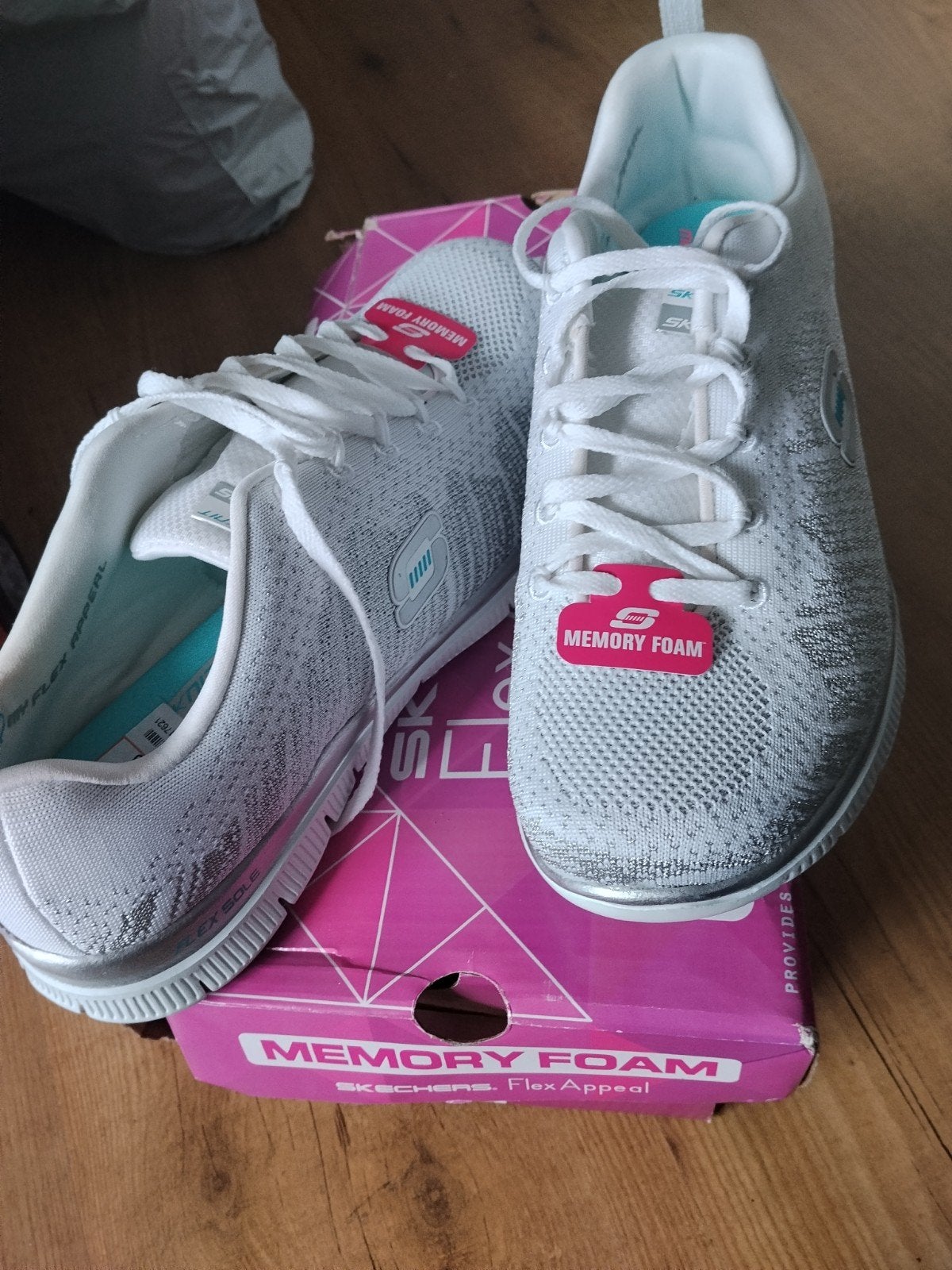Nieuwe  dames Skechers, Ophalen, Nieuw, Overige typen, Overige merken