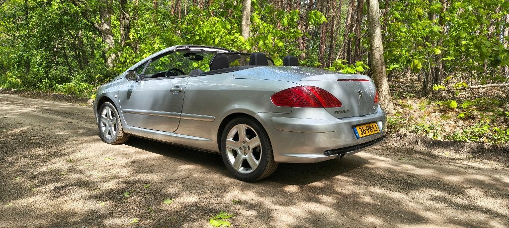 Peugeot 307 CC, 1jr APK, ijskoude airco, Cabrio, Full option, Auto's, Zwart, 4 cilinders, Cabriolet, 4 stoelen