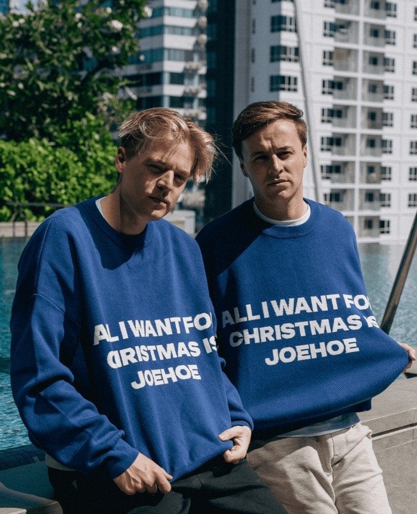 Gezocht!!! al i want for Christmas is joehoe trui, Maat 52/54 (L), Bankzitters, Blauw, Ophalen of Verzenden