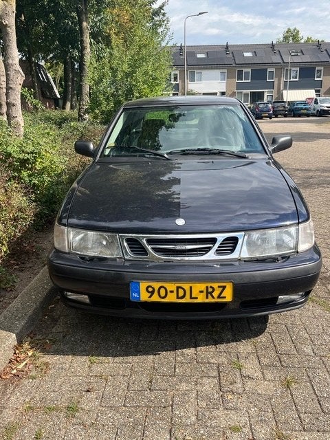 Saab 9-3 2.0 L - AUT -  APK tot 30 oktober 2027, Auto's, Zwart, 4 cilinders, Blauw, 1320 kg