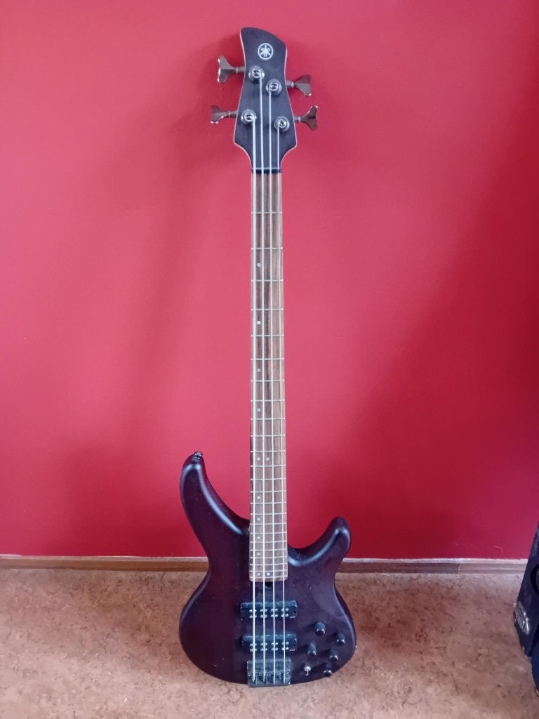 Yamaha TRBX504  Basgitaar met karakter​, Muziek en Instrumenten, Snaarinstrumenten | Gitaren | Bas, Ophalen, Gebruikt, Elektrisch