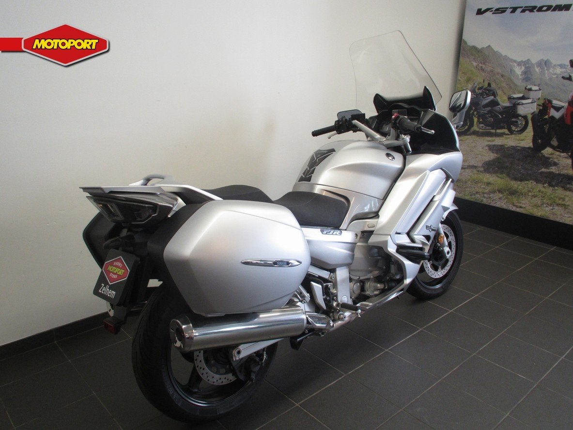 Yamaha FJR 1300 ABS (bj 2017), Klantenservice@yamaha-motor.nl, Handvatverwarming, Meer dan 35 kW, Toermotor