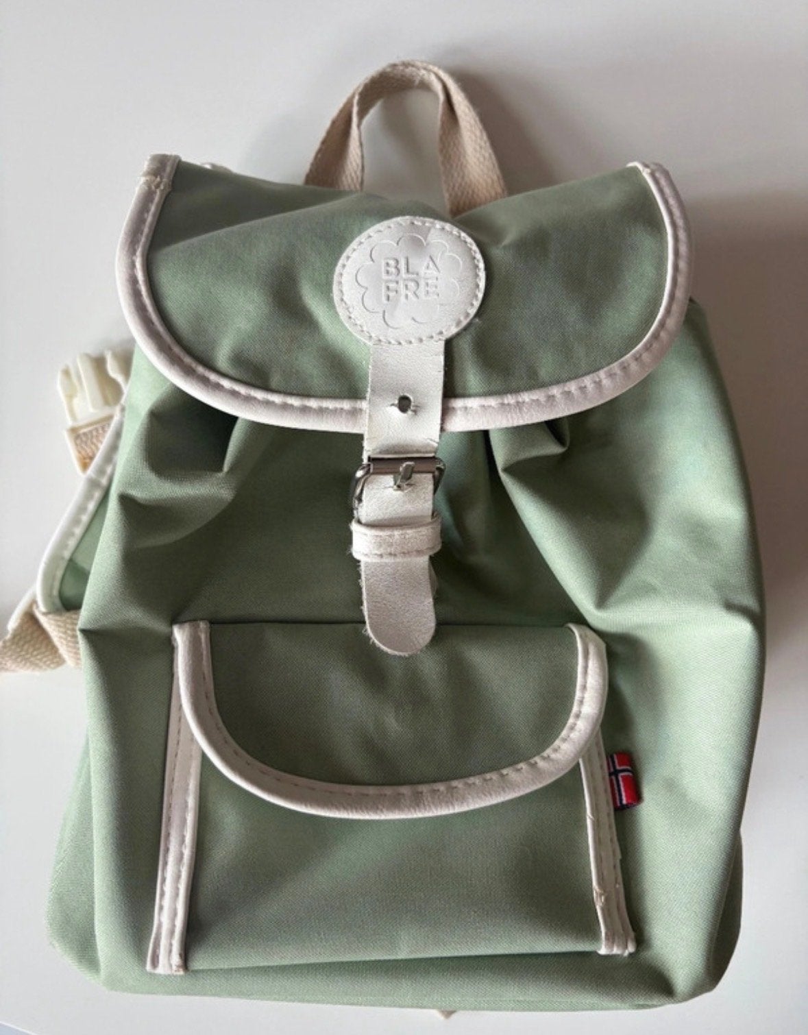 Blafre mintgroene rugzak met voorvak, Overige merken, Gebruikt, Minder dan 30 cm, Ophalen of Verzenden