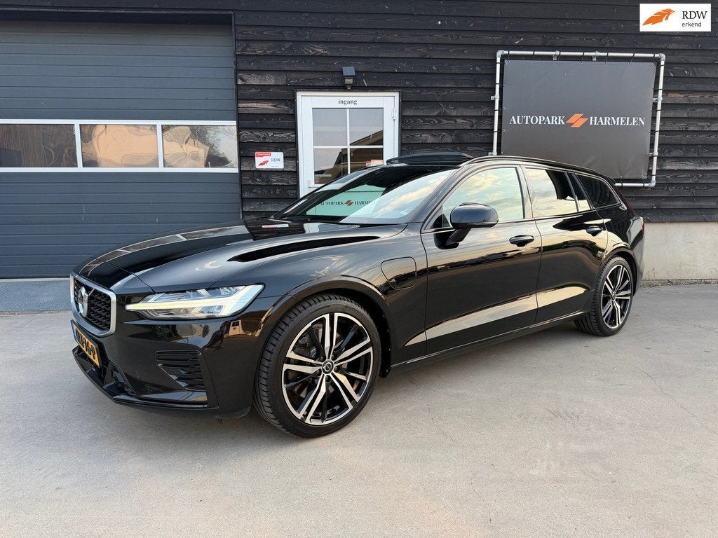 Volvo V60 2.0 T8 R Design AWD PHEV Pano Leder Hud Camera, Auto's, Volvo, Automaat, Gebruikt, 4 cilinders, Automatische klimaatregeling