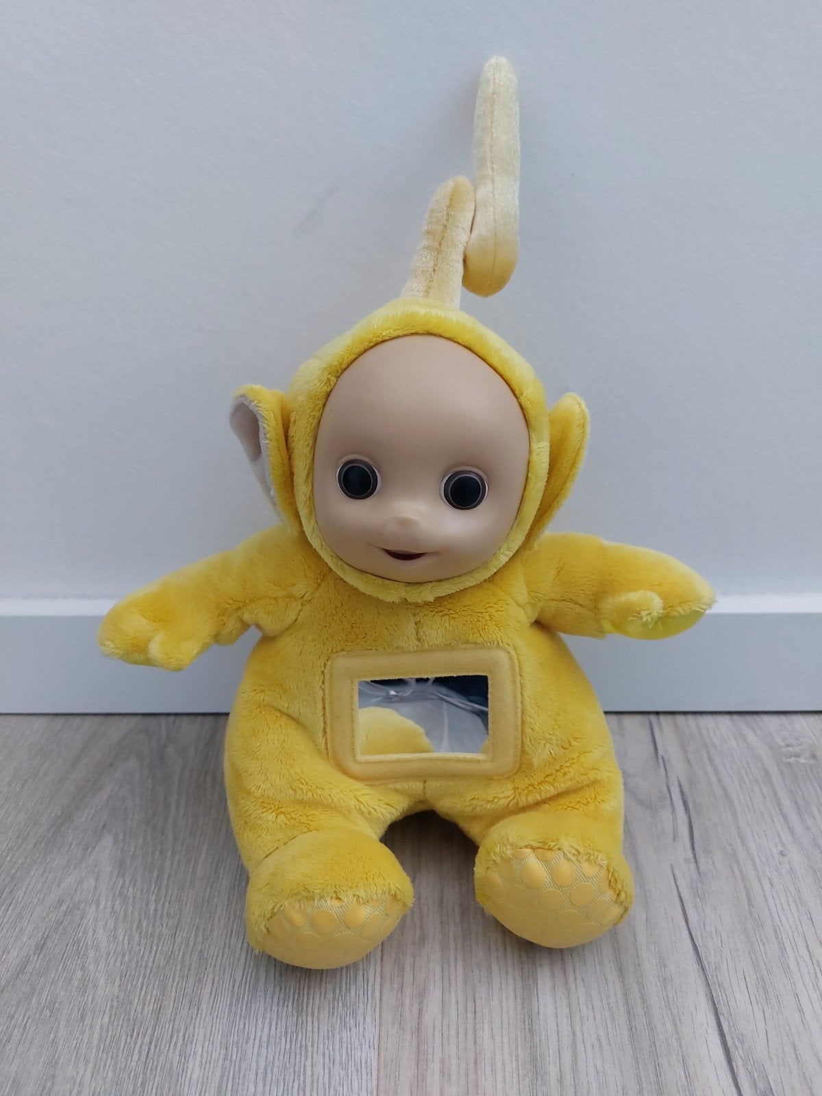 Knuffel Teletubbie Teletubbies lala tomy vintage la la L2212, Ophalen of Verzenden, Zo goed als nieuw, Overige typen