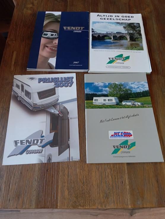 Fendt Caravans 200 / 2001 + Prijslijst 44 pag. / 2007 +, Verzenden, Zo goed als nieuw
