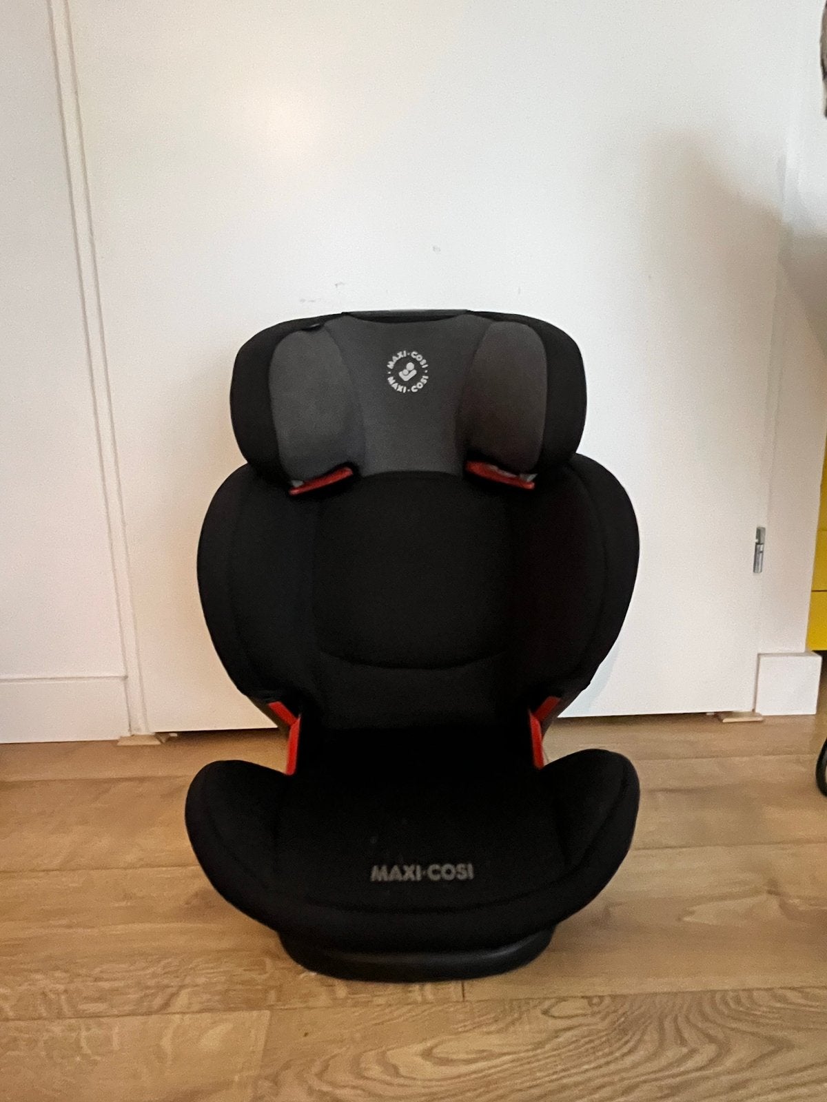 Autostoel Maxi Cosi Rodifix - Zwart, Ophalen, Autogordel of Isofix, Gebruikt, 15 t/m 36 kg