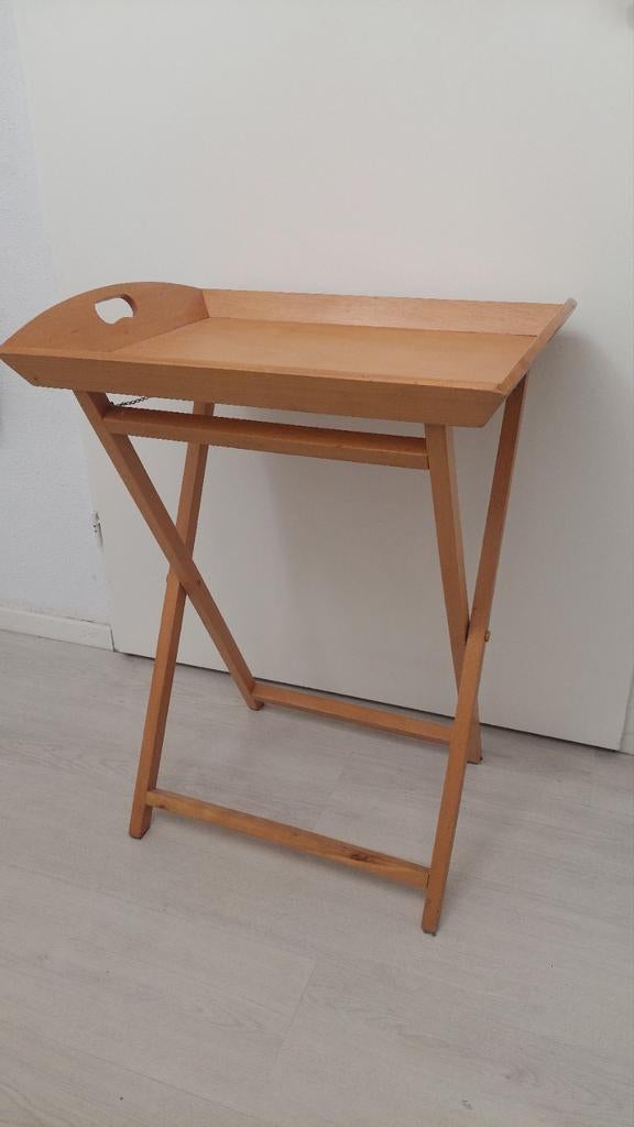 Houten dienblad op inklapbaar onderstel, Huis en Inrichting, Woonaccessoires | Dienbladen, Ophalen, Gebruikt, Rechthoekig, Hout