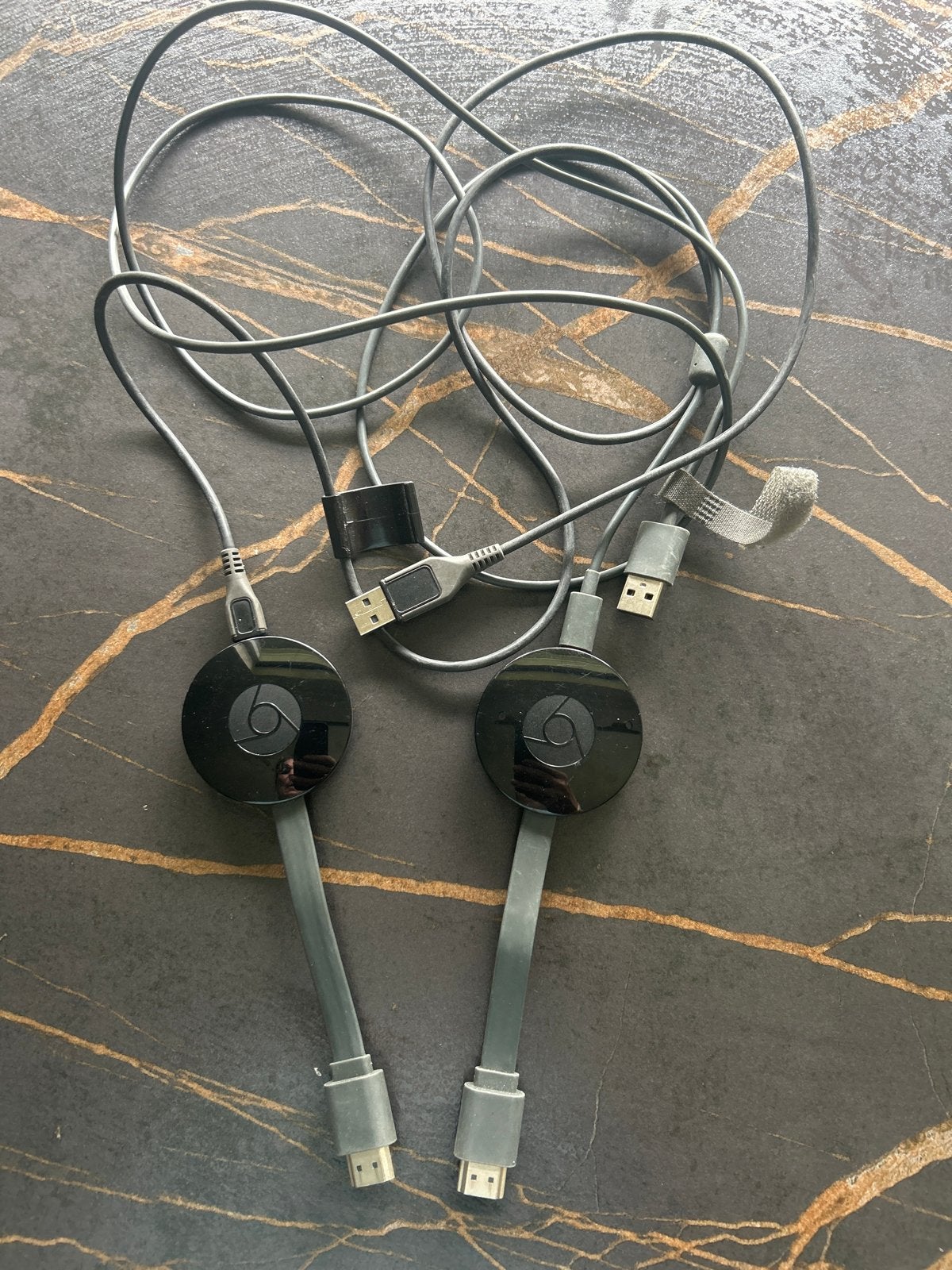 2x Google Chromecast, Audio, Tv en Foto, Mediaspelers, Gebruikt, Zonder harde schijf, HDMI, Ophalen of Verzenden