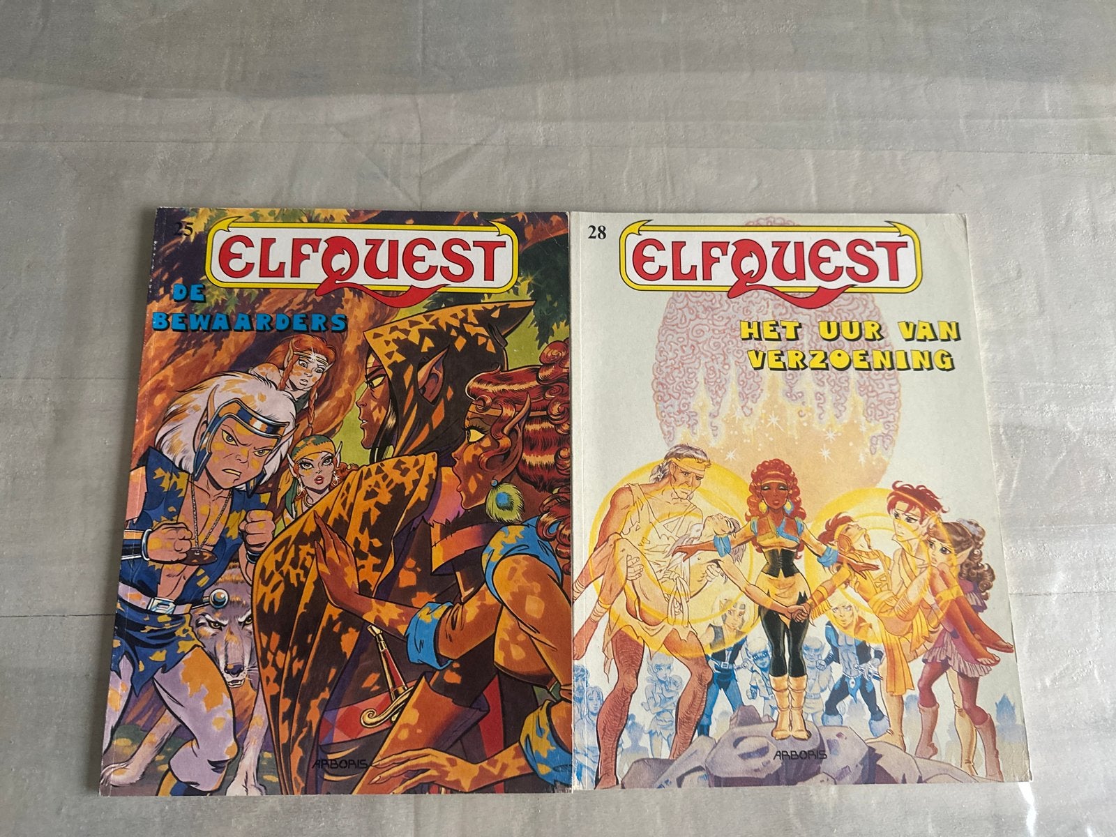 Elfquest Stripboeken: De Bewaarders & Het Uur van Verzoening, Meerdere stripboeken, Ophalen of Verzenden, Gelezen