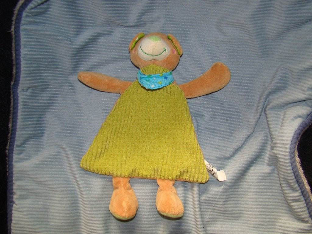 natalis knuffeldoekje beer  groen met rammel in kopje, Beer, Ophalen of Verzenden, Zo goed als nieuw, Wasbaar