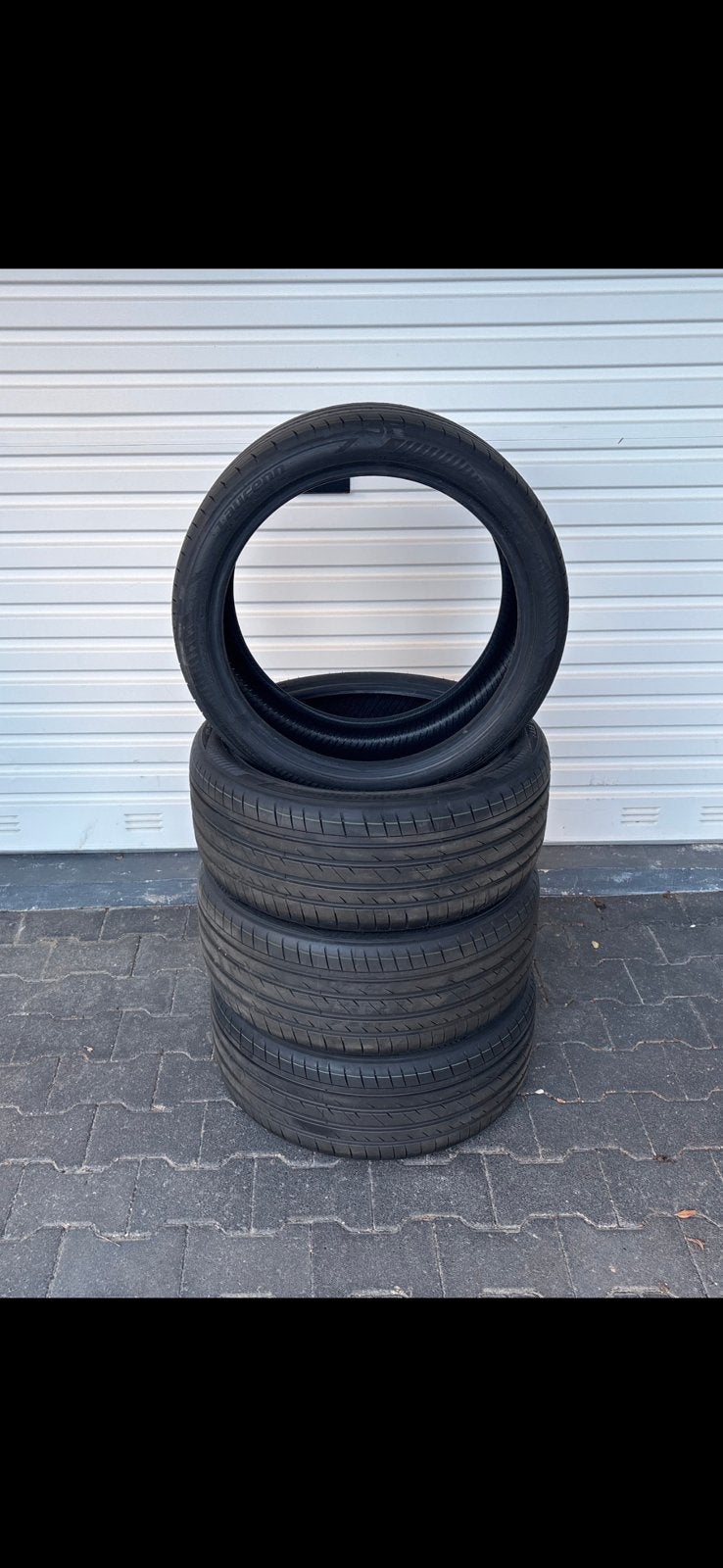 215/40/18 Laufen demo zomerbanden, Auto-onderdelen, 18 inch, 215 mm, Nieuw, Ophalen of Verzenden