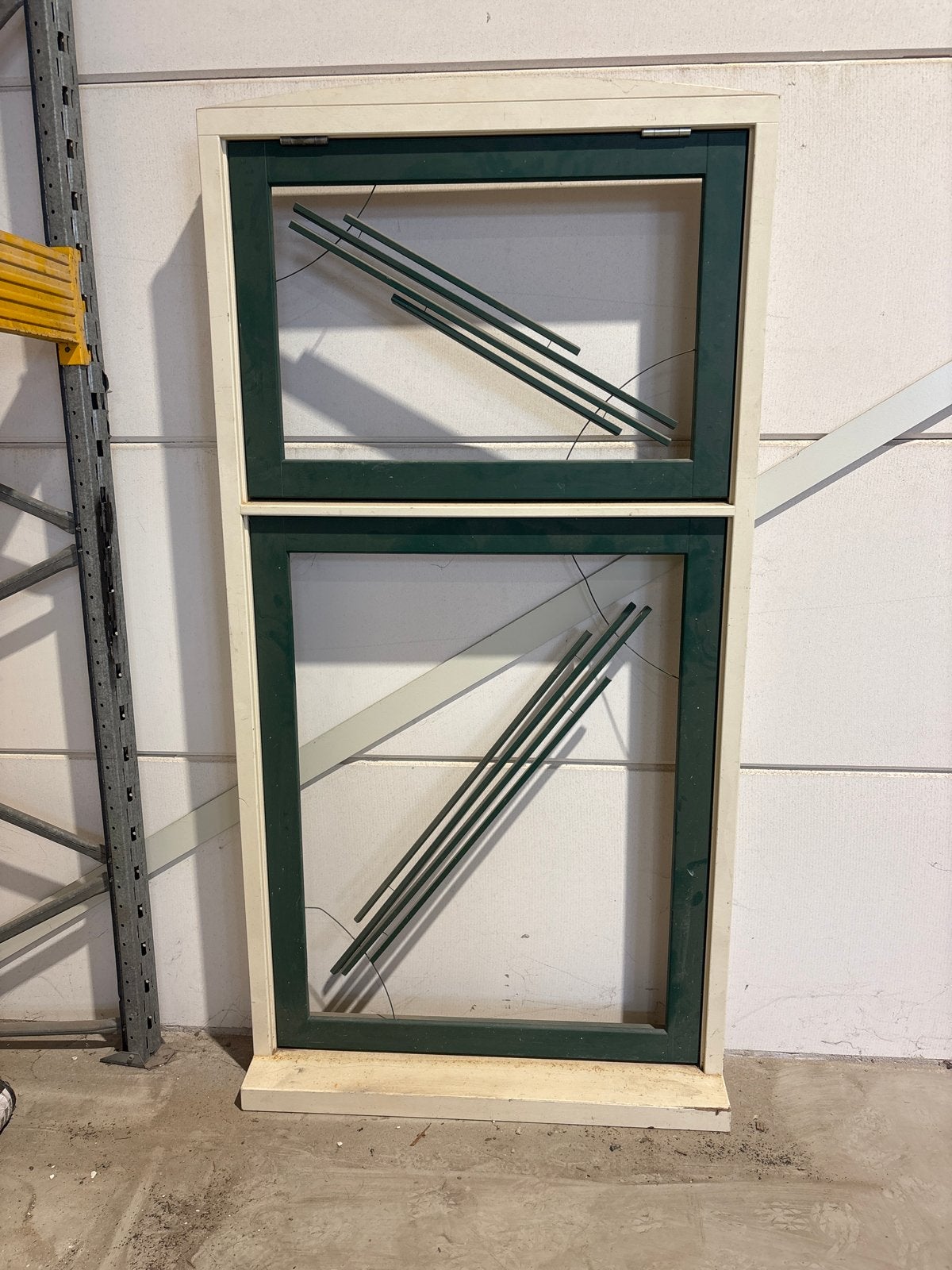 Gevelkozijn 111x215 cm, Doe-het-zelf en Verbouw, Kozijnen en Schuifpuien, Gebruikt, Raamkozijn, 150 tot 225 cm, Inclusief glas