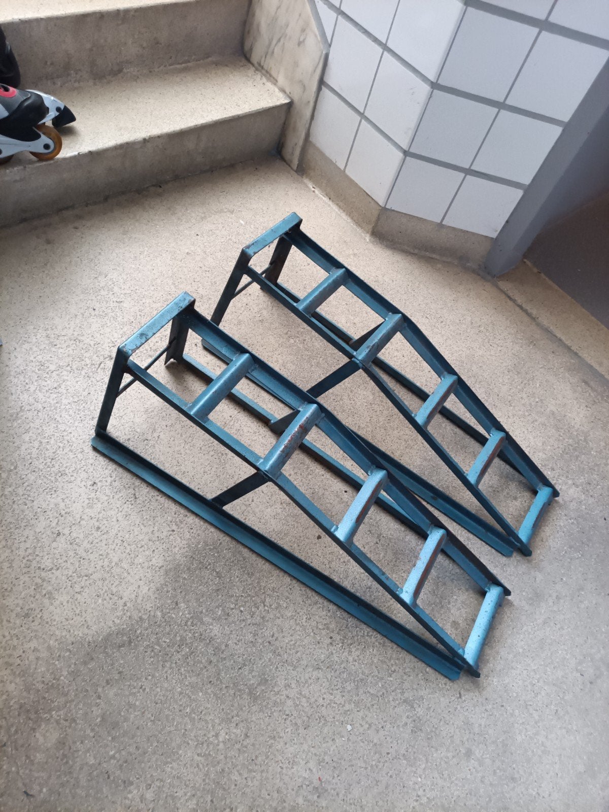 Degelijke stalen oprijplaten / bokken voor onderhoud., Ophalen of Verzenden, Gebruikt