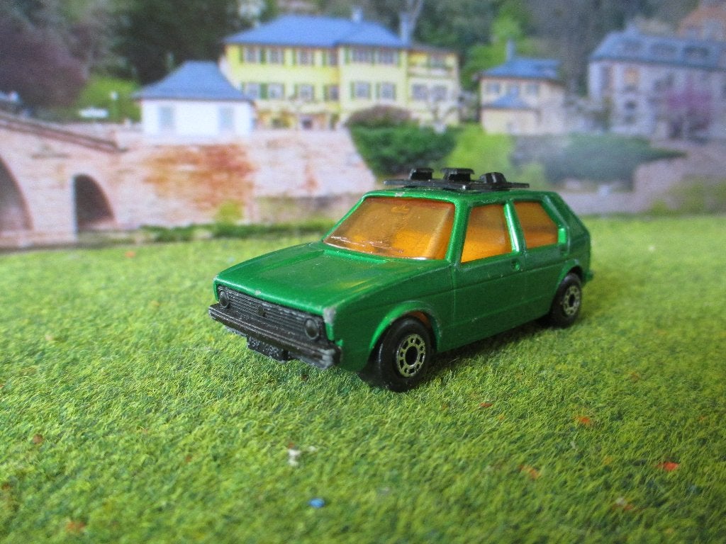 1:56 VW Volkswagen Golf Mk.1 Matchbox groenmetallic i.z.g.s., Hobby en Vrije tijd, Modelauto's | Overige schalen, Ophalen of Verzenden