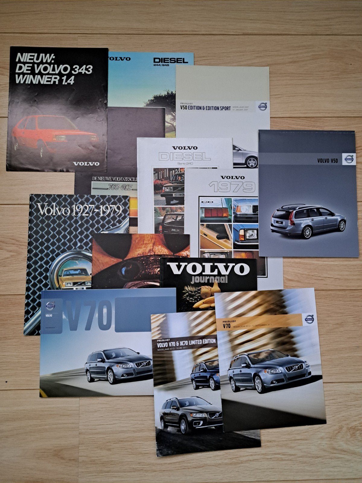 Volvo folders / documentatie, diverse modellen, 13x, Ophalen of Verzenden, Zo goed als nieuw, Volvo