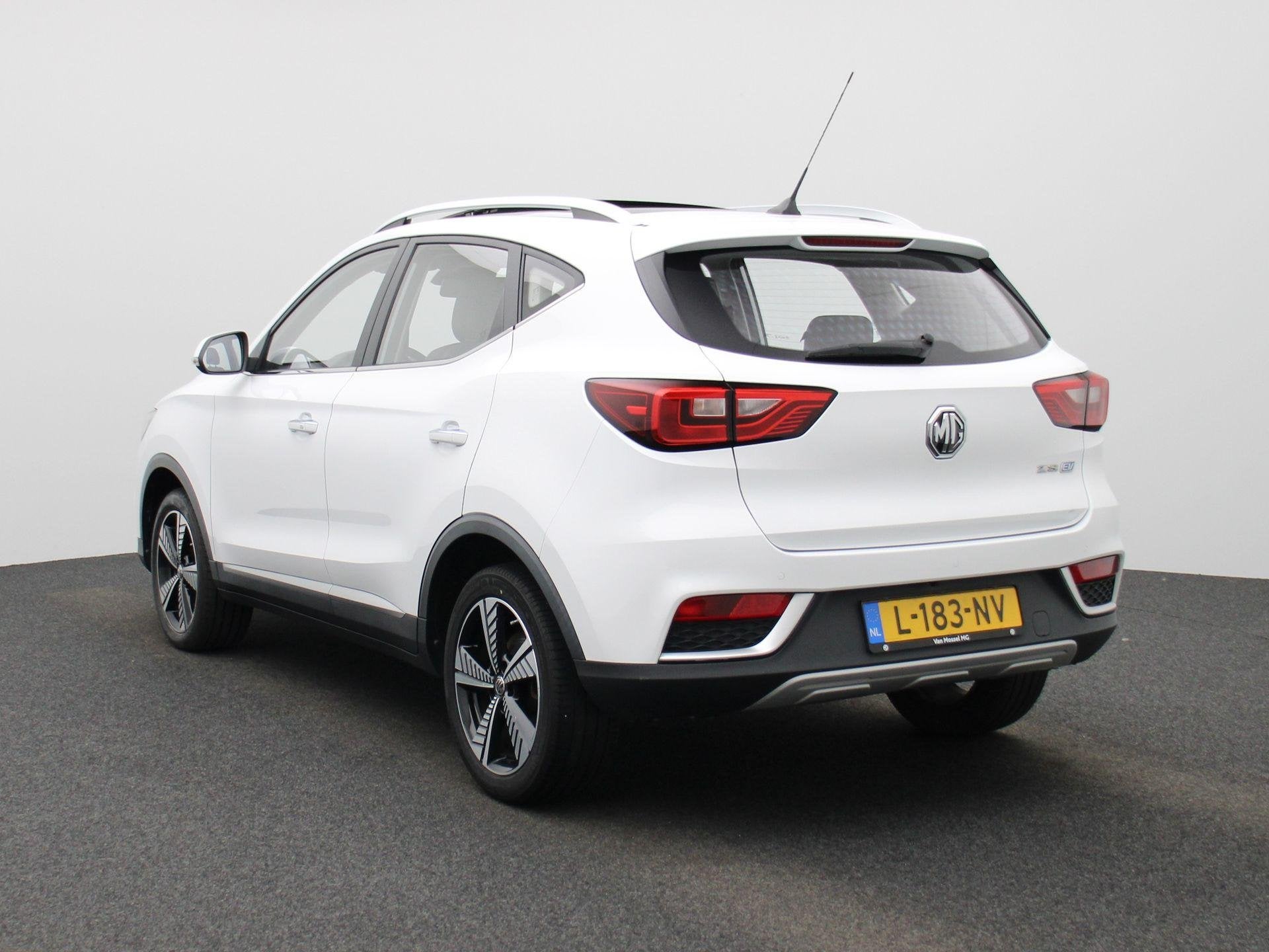 MG ZS EV Luxury 45 kWh | Apple Carplay/Android Auto | Panora, Auto's, Gebruikt, 143 pk, ZS, 1507 kg