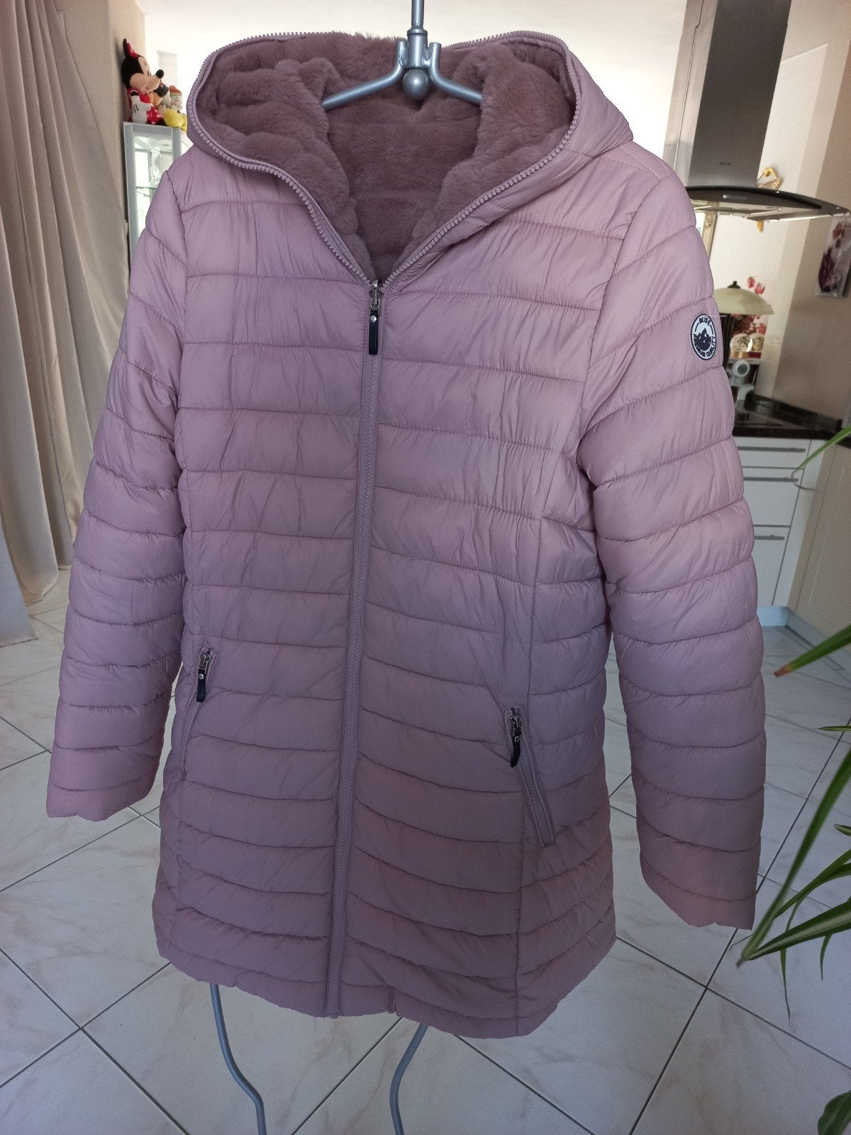 Roze omkeerbare jas met bont aan één kant, Ophalen of Verzenden, Zo goed als nieuw, Maat 38/40 (M), Roze
