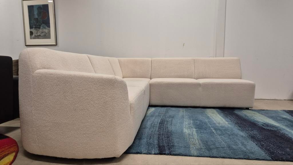 Ivoor witte zachte teddy stoffen organische design hoekbank, Hoekbank, Ophalen of Verzenden, Zo goed als nieuw, Vierpersoons of meer