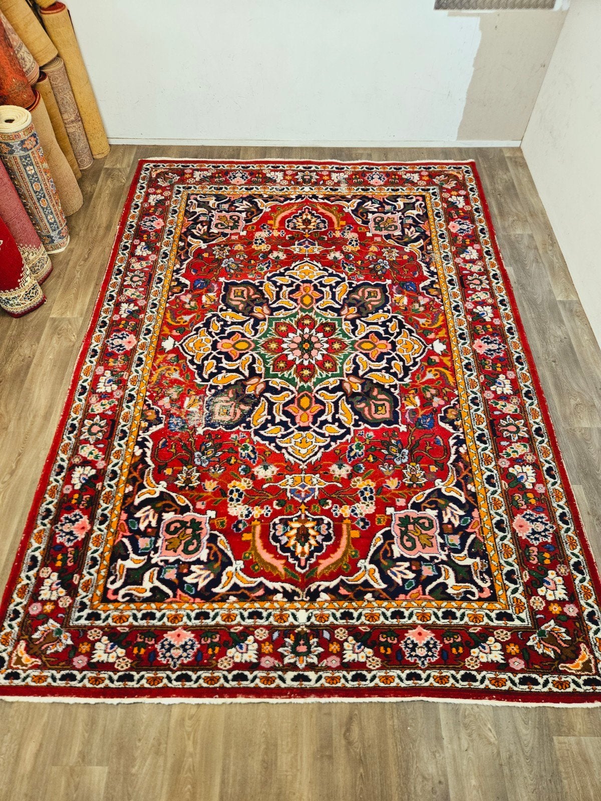 Perzisch Handgeknoopt Tapijt. Prachtige kleuren en patronen., Huis en Inrichting, Stoffering | Tapijten en Kleden, Nepal, 200 cm of meer
