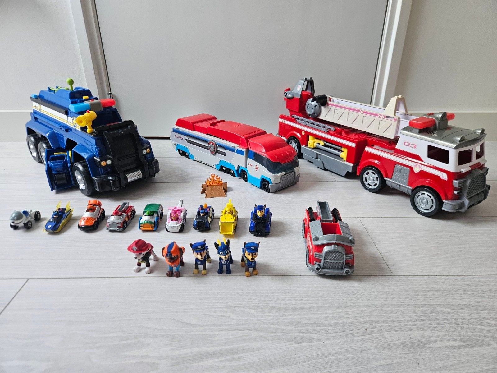 Paw Patrol Voertuigen en Figuren Set, Ophalen, Gebruikt