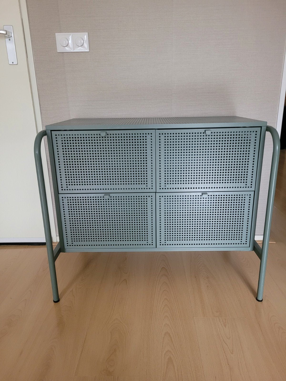 IKEA Nikkeby ladekast met 4 lades - Groen, Ophalen, Modern, Industrieel, 50 tot 100 cm, Zo goed als nieuw