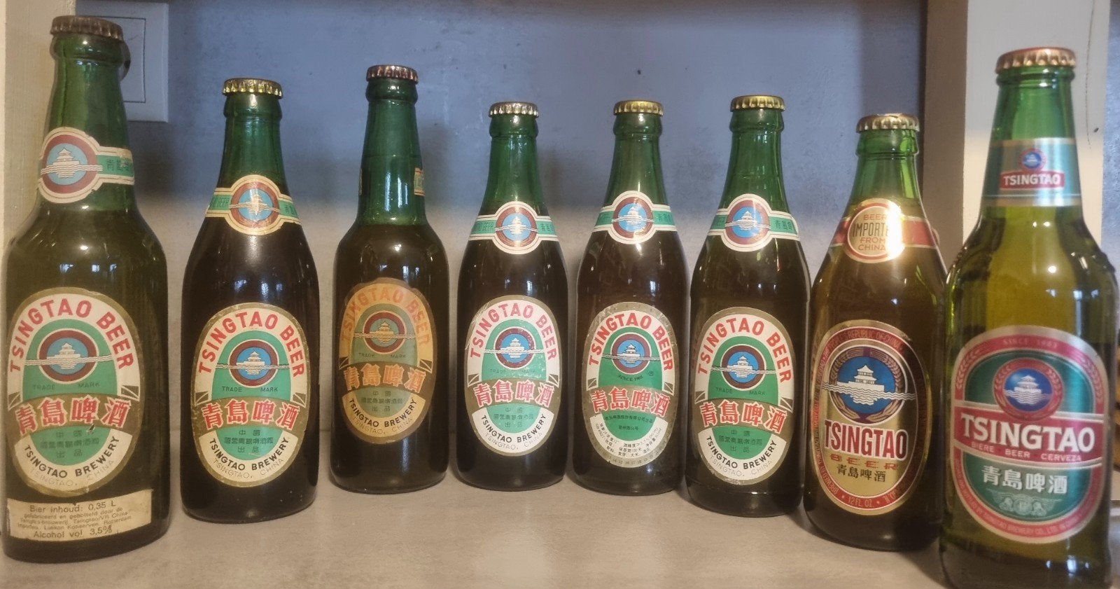 8x Tsingtoa Beer, Qingdao, China - Vele soorten Import, Verzamelen, Ophalen of Verzenden, Zo goed als nieuw, Flesje(s), Overige merken