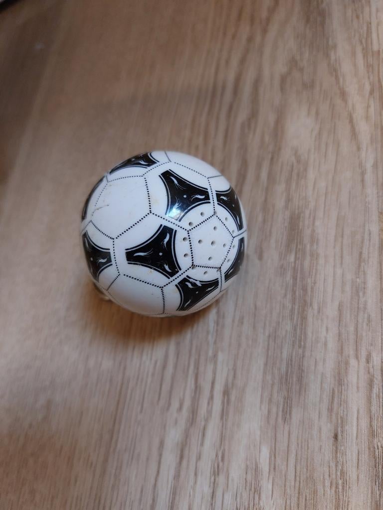 Voetbal sleutelhanger, Ophalen of Verzenden
