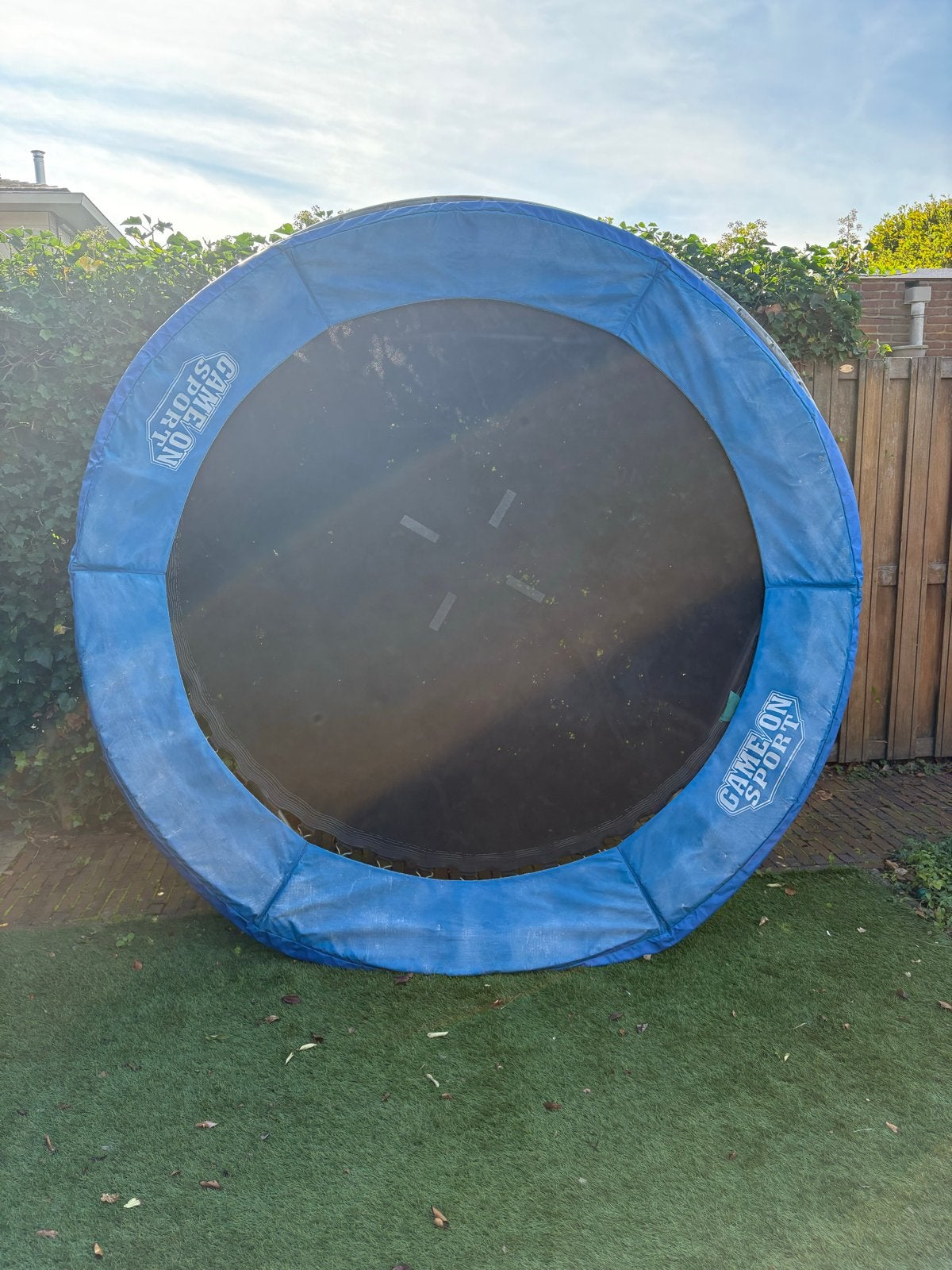 Trampoline Game On Sport 244cm met afdekhoes, Ophalen, Gebruikt