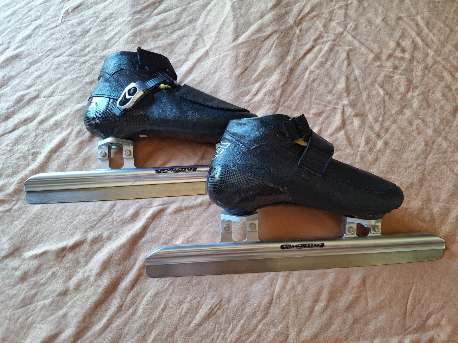 EVO Shorttrack schoenen en ijzer maat 37, Zo goed als nieuw, Noren, Ophalen, Overige merken