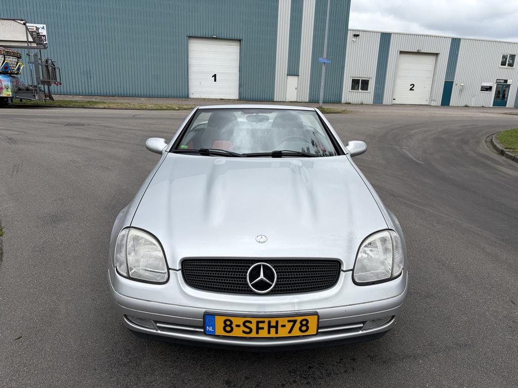 Mercedes-Benz SLK 200 Kompressor Automaat 165 PK. Mooie auto, Auto's, Oldtimers, Automaat, 1998 cc, Cabriolet, 2 stoelen