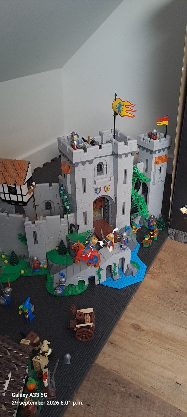 Foto 21 van lego leeuwenridders kasteel