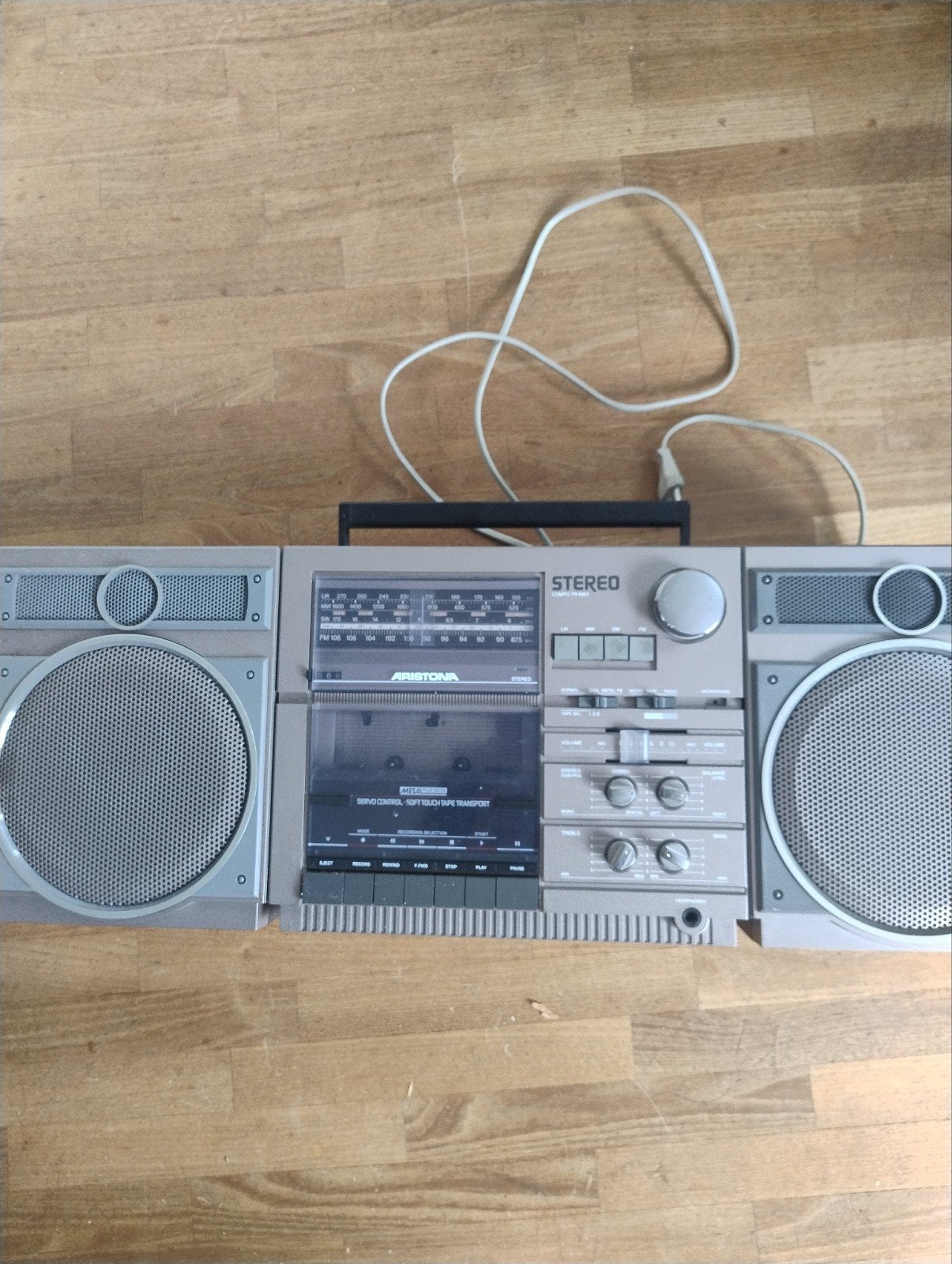 radio cassette speler aristona met boxen, Ophalen, Gebruikt, Radio