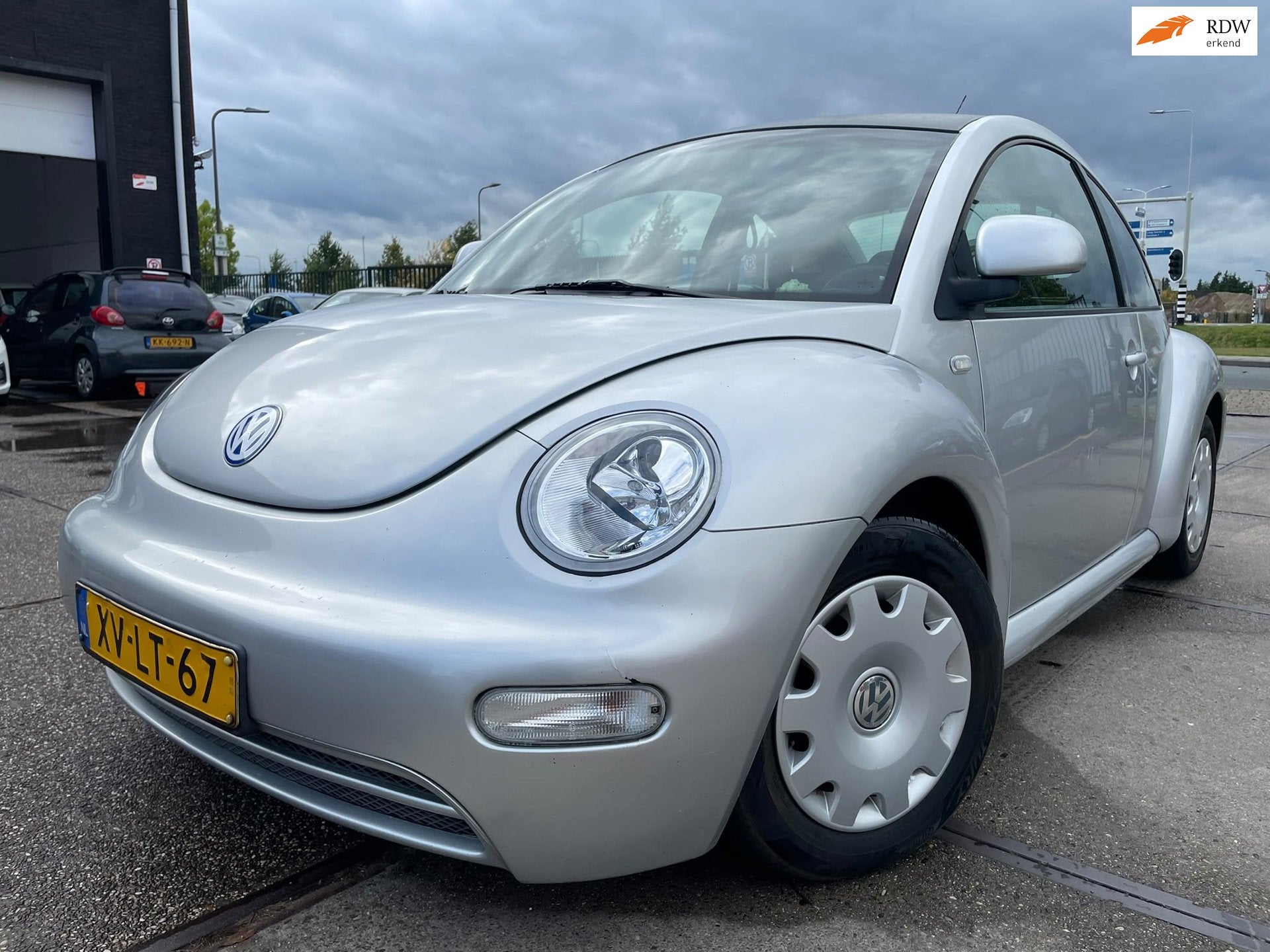 Volkswagen New Beetle 2.0 Highline, Auto's, Gebruikt, Beetle (Kever), 4 cilinders, 1984 cc