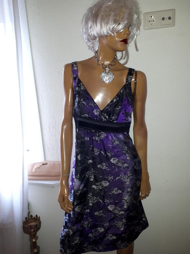 Elegant paars/zwart jurk superstar maat 40 met bloemenprint, Kleding | Dames, Jurken, Maat 38/40 (M), Paars, Ophalen of Verzenden