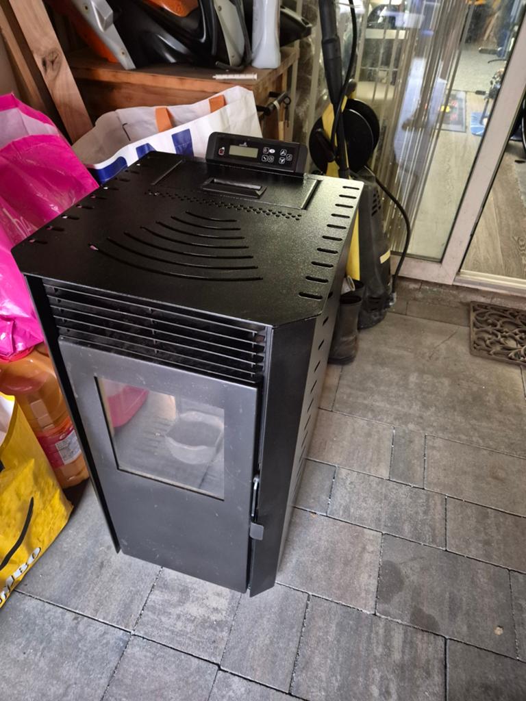 Pelletkachel 9kw justfire, Ophalen of Verzenden, Overige brandstoffen, Pelletkachel