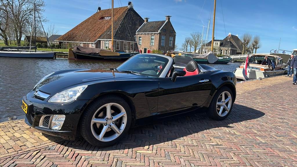 Opel GT 2.0 Turbo 2009  Nieuwstaat. Inruil mogelijk, Auto's, 1998 cc, Achterwielaandrijving, 264 pk, 4 cilinders