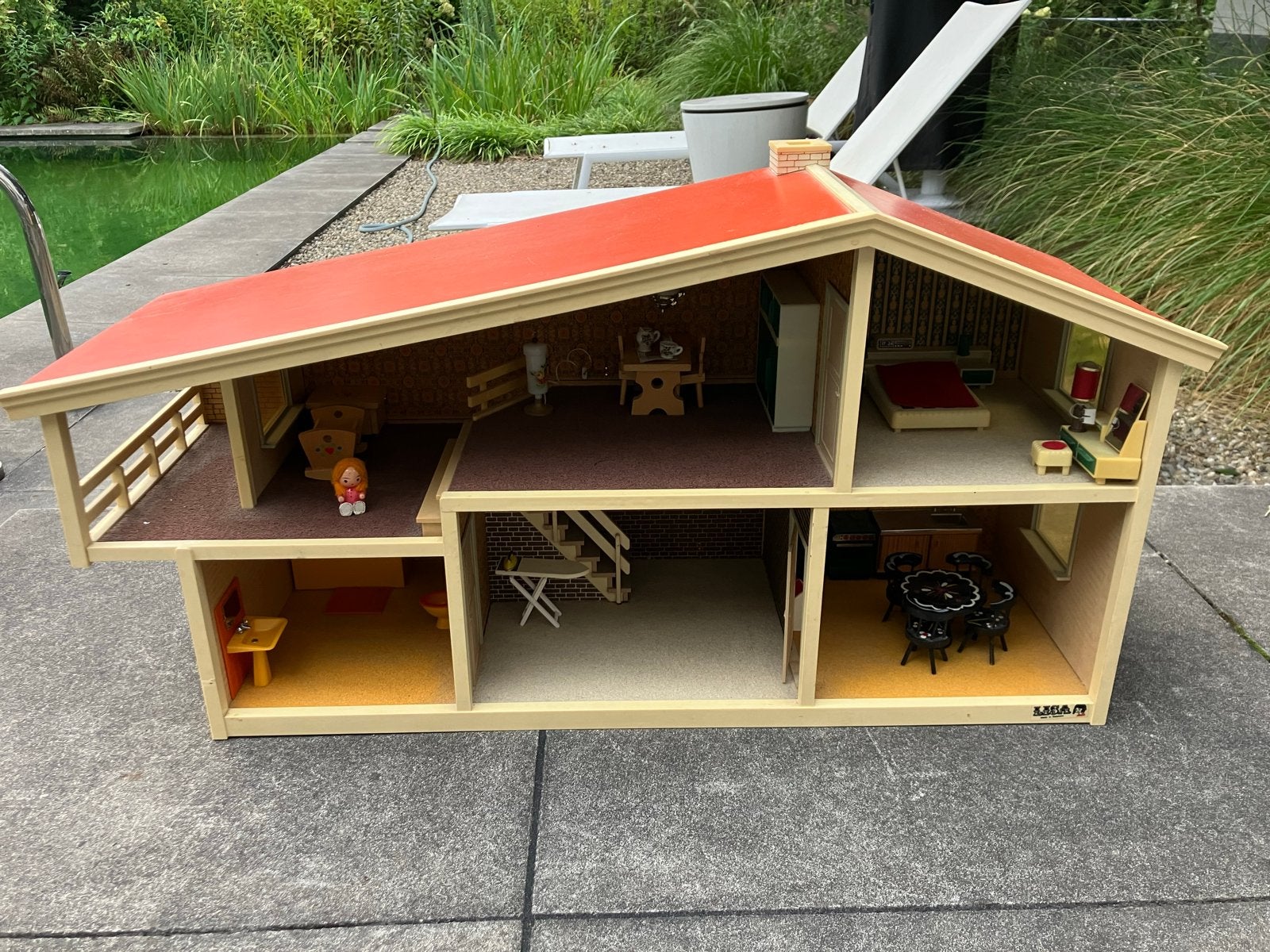 Vintage Lisa of Denmark Poppenhuis met Meubels, Kinderen en Baby's, Speelgoed | Poppenhuizen, Ophalen, Gebruikt, Poppenhuis