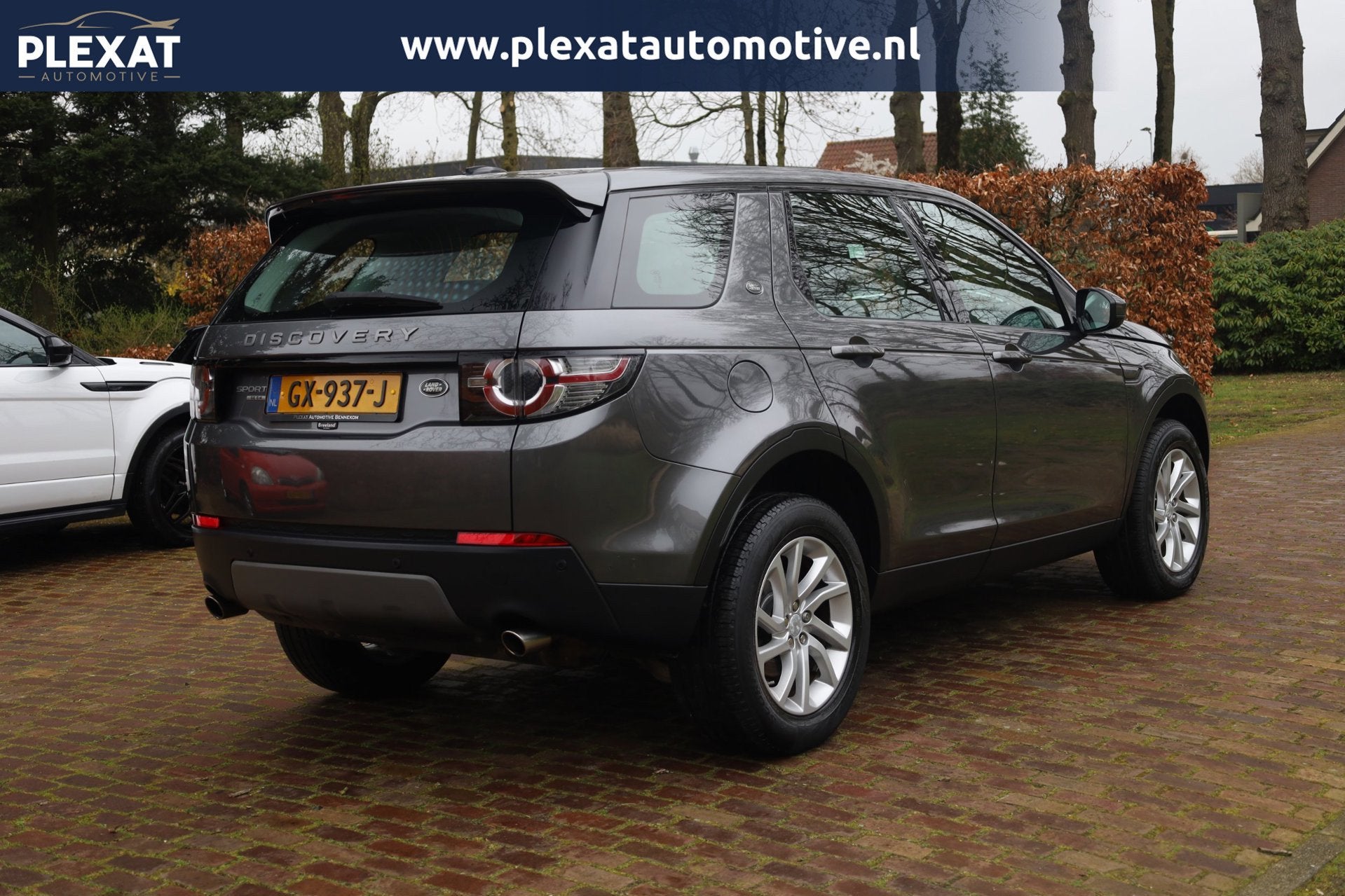 Land Rover Discovery Sport 2.0 Si4 4WD HSE Aut. | Panorama |, Auto's, Euro 5, 1733 kg, Gebruikt, Zwart