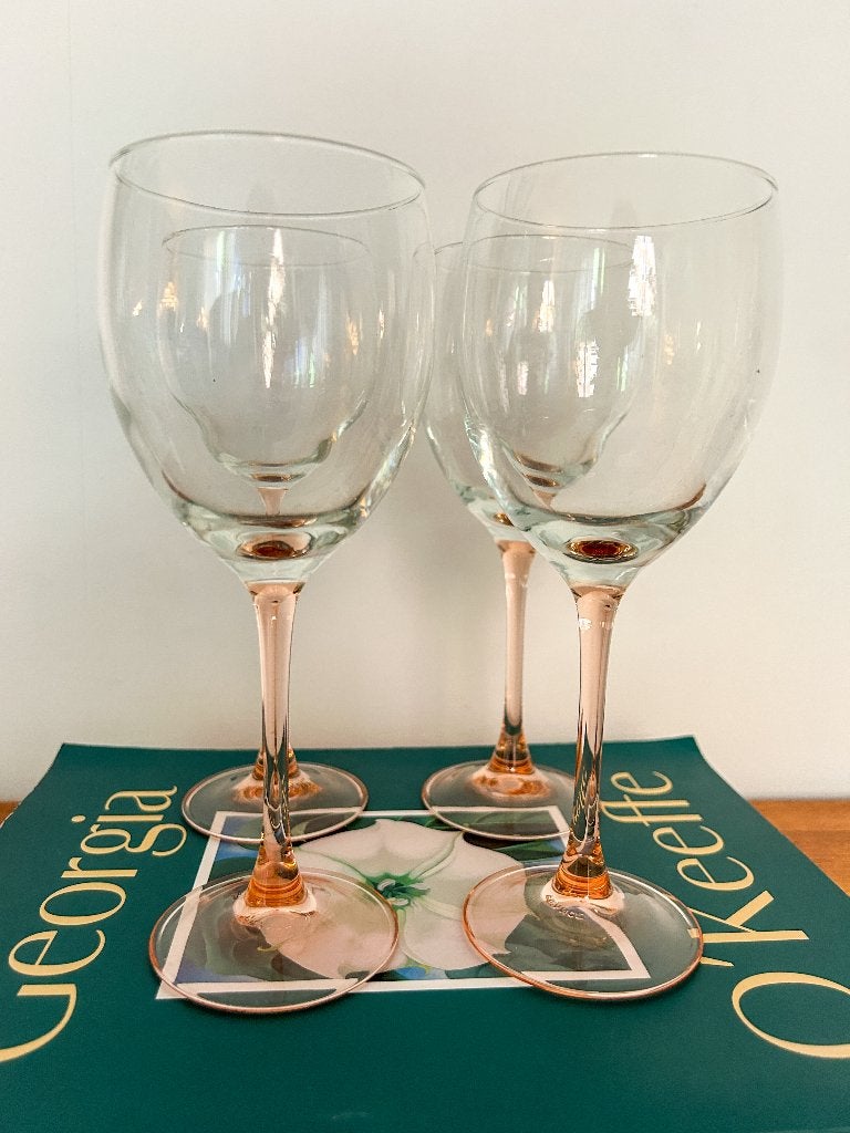 4x vintage wijnglas roze steel Luminarc  France (groot), Ophalen of Verzenden, Zo goed als nieuw, Overige typen