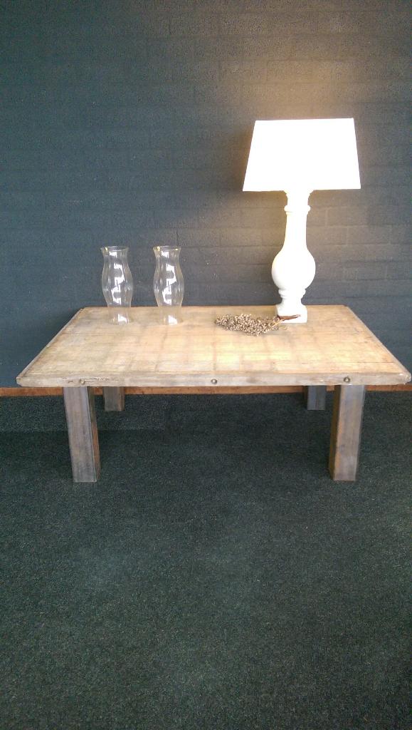 Industriële salontafel - vintage tafel., Ophalen, 50 tot 75 cm, Nieuw, Eikenhout