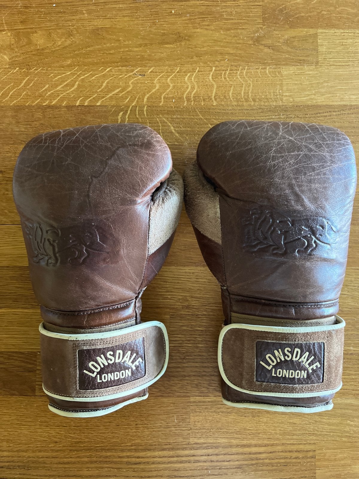 Lonsdale London Leren Bokshandschoenen, Sport en Fitness, Ophalen of Verzenden, Zo goed als nieuw, Bokshandschoenen