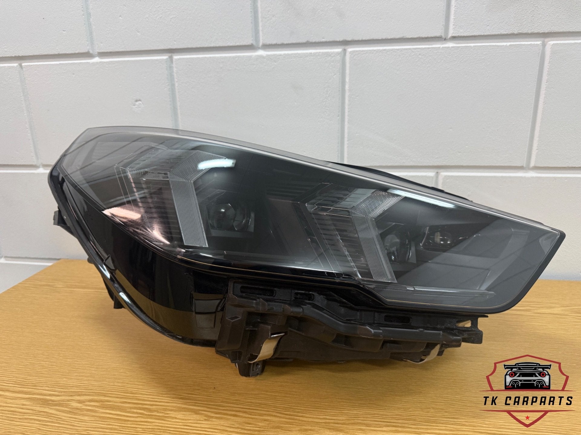 Bmw x2 u10 full led shadow line koplamp rechts, Petuelring 130
80788  Munich, DE, Info@bmw.de, Nieuw, Ophalen of Verzenden