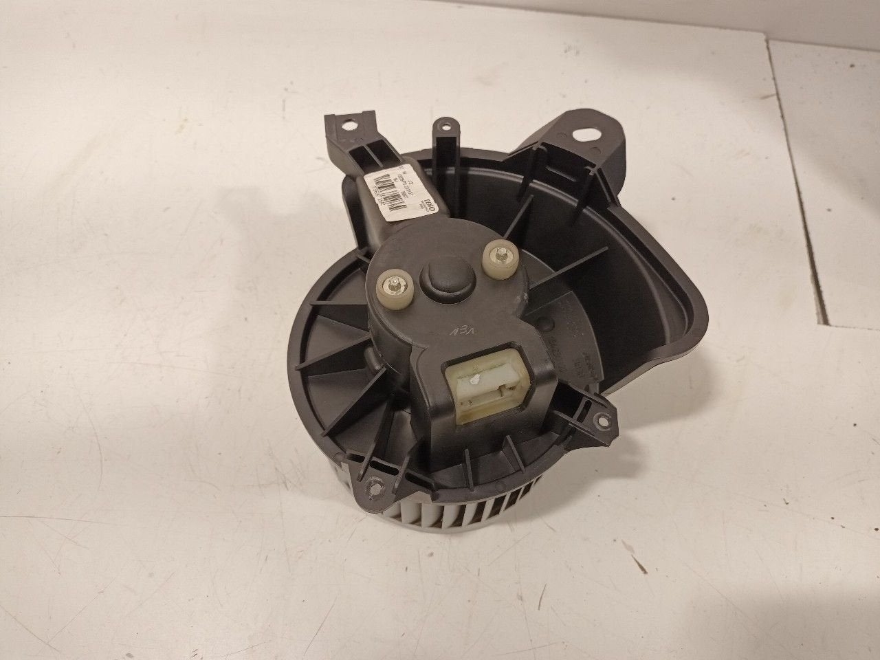 Kachel ventilator motor Opel Corsa, Onderdelen@venauto.nl, Van der Ven Autorecycling B.V., Gebruikt, Ettenseweg 76, 4706 PB Roosendaal, The Netherlands