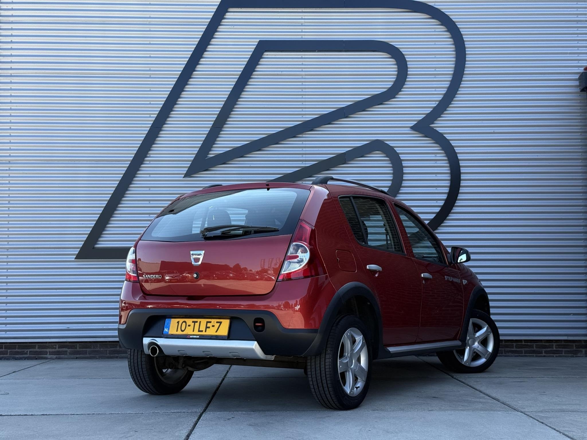 Dacia Sandero 1.6 Stepway D-riem vv in 2025|LM Velgen|N.A.P|, Auto's, Dacia, Voorwielaandrijving, Stof, 4 cilinders, Metallic lak
