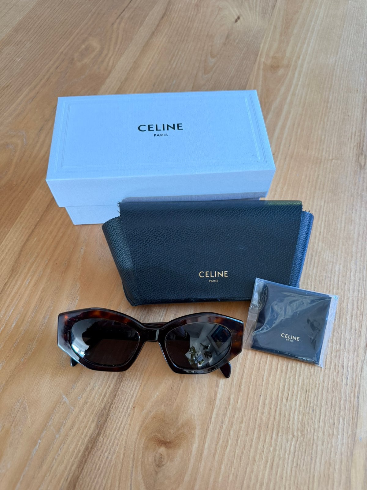 Celine zonnebril, Sieraden, Tassen en Uiterlijk, Zonnebrillen en Brillen | Dames, Overige merken, Zonnebril, Bruin, Nieuw